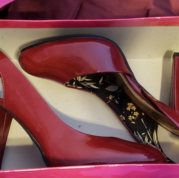 Candies Red Patent Leather Heels - Picture 2 of 7